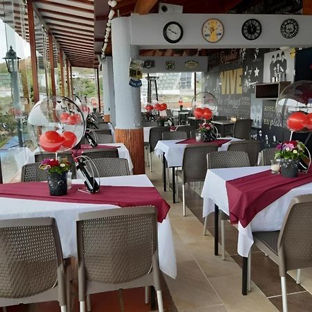 Hotel Guatatur Guatapé Eksteriør billede