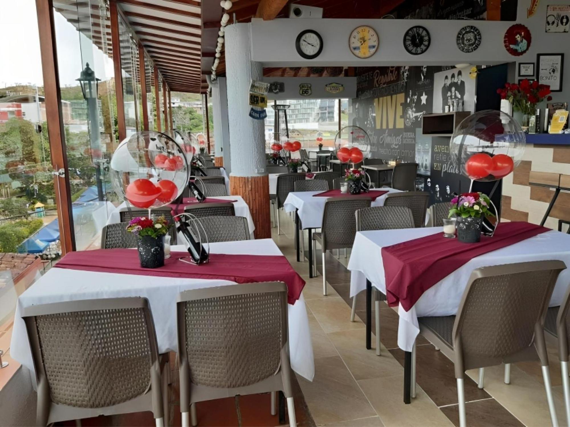 Hotel Guatatur Guatapé Eksteriør billede