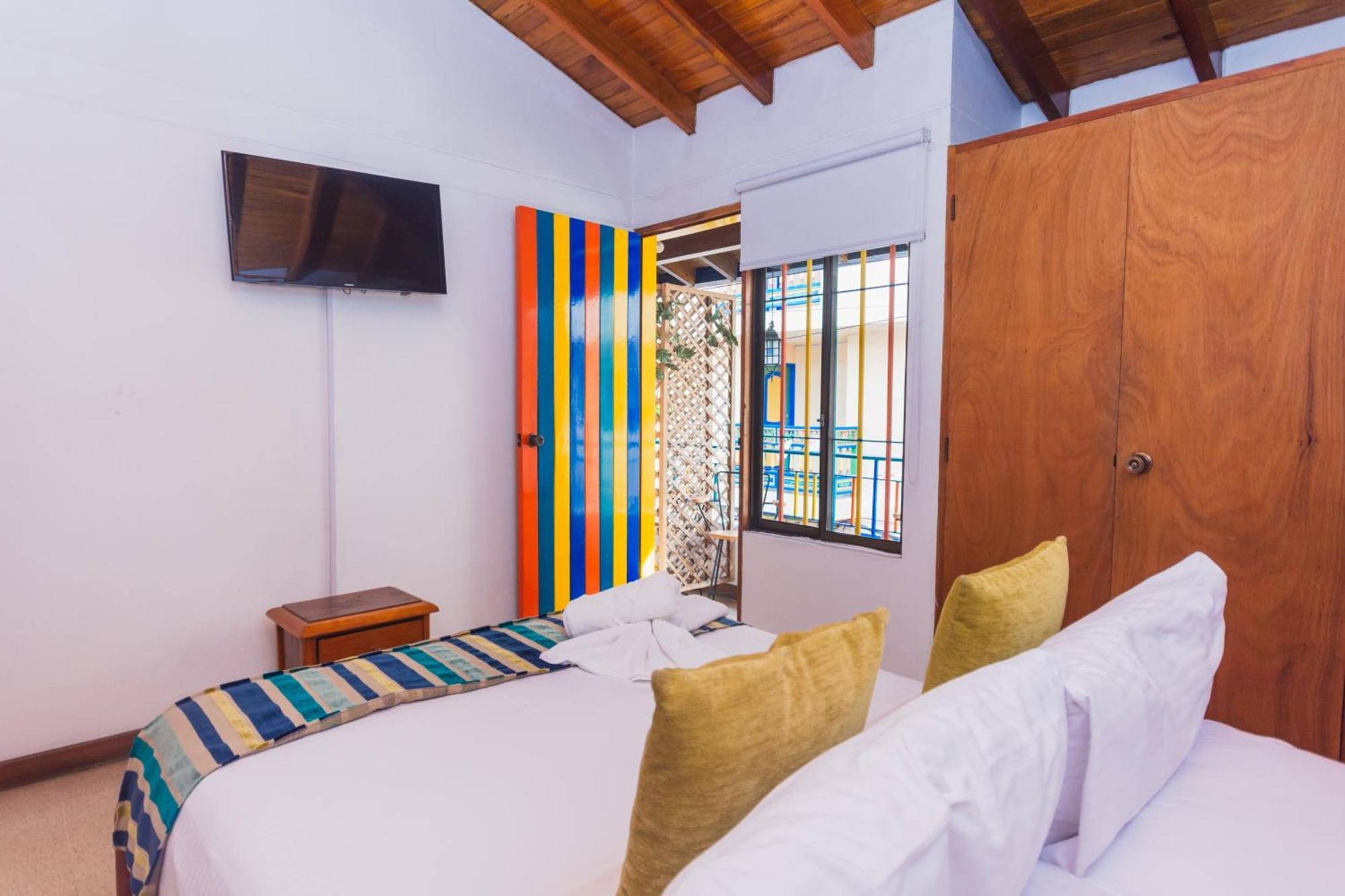 Hotel Guatatur Guatapé Eksteriør billede