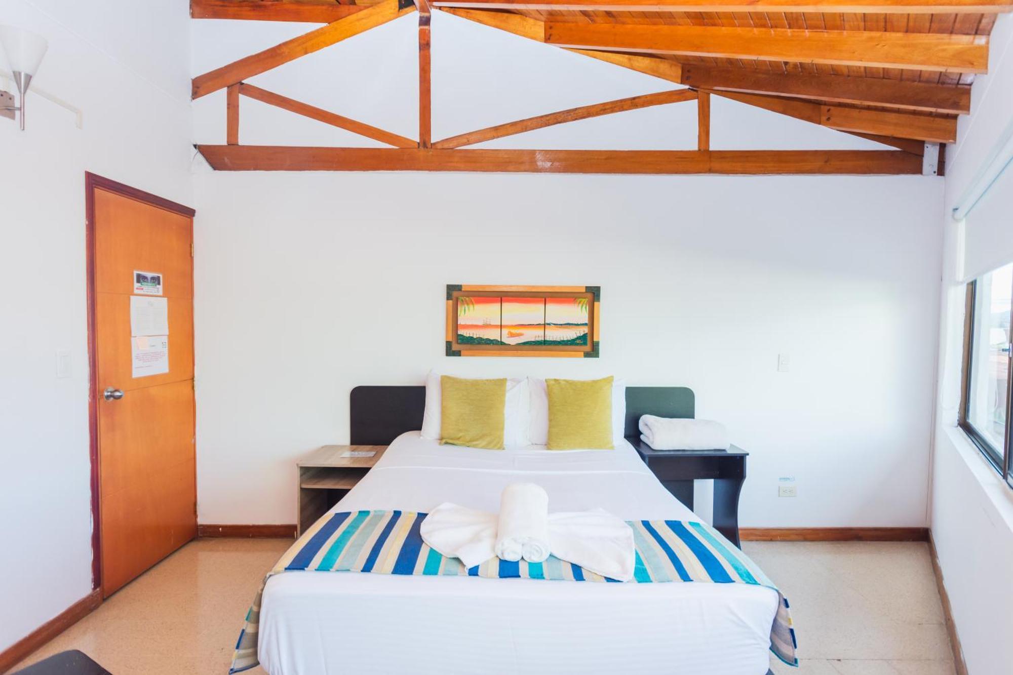 Hotel Guatatur Guatapé Eksteriør billede