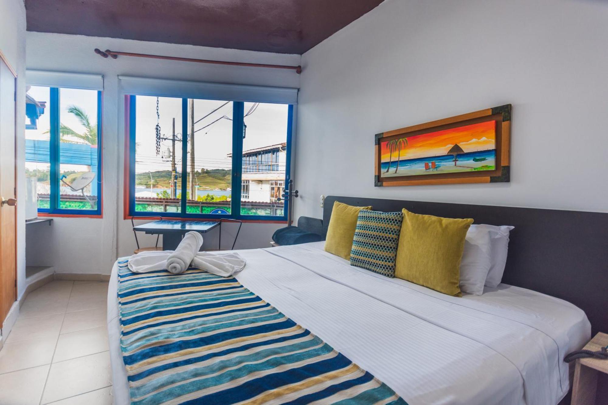 Hotel Guatatur Guatapé Eksteriør billede