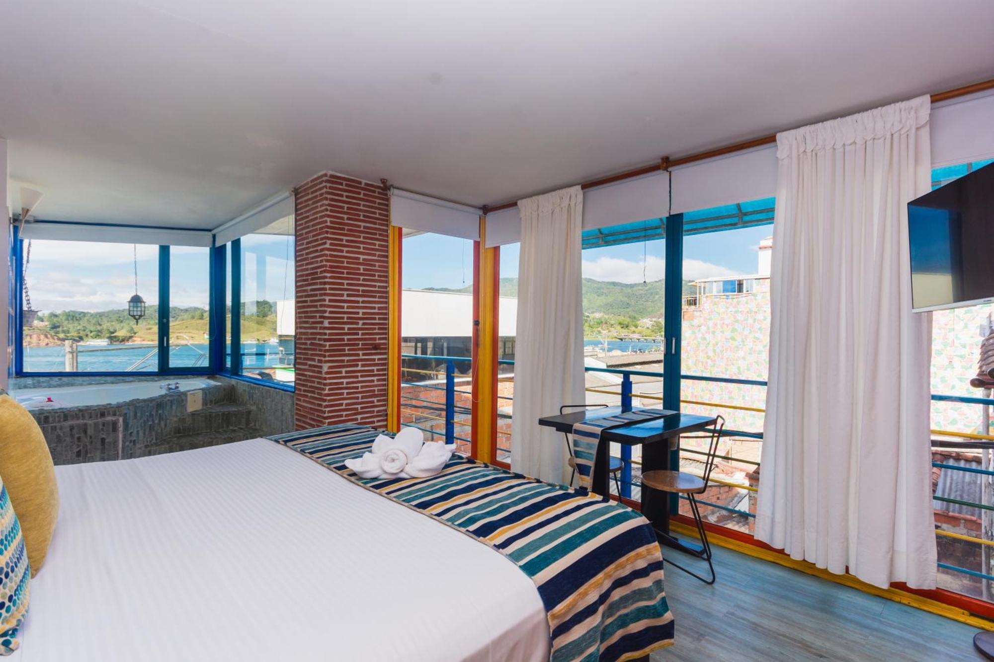 Hotel Guatatur Guatapé Eksteriør billede