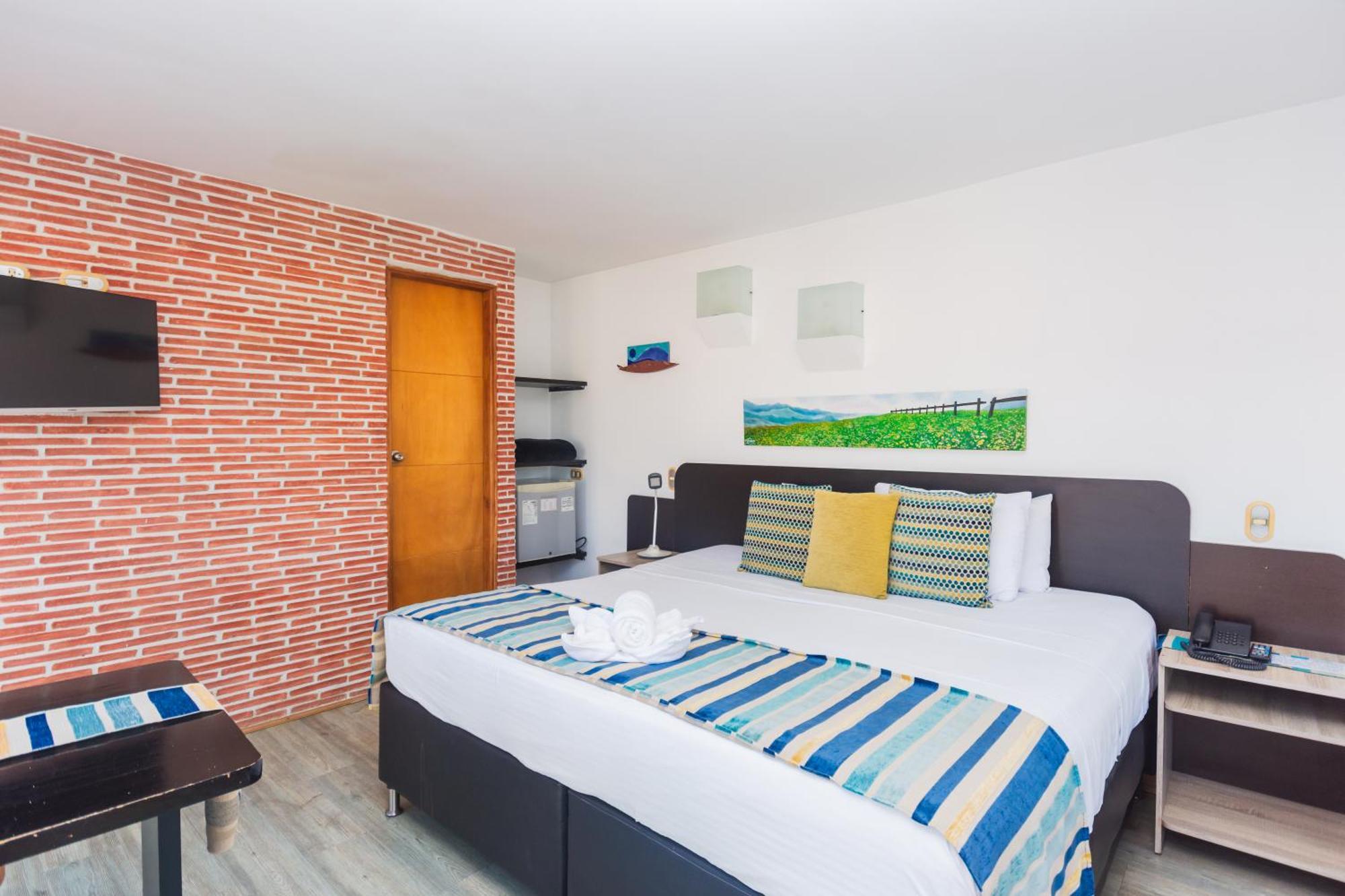 Hotel Guatatur Guatapé Eksteriør billede