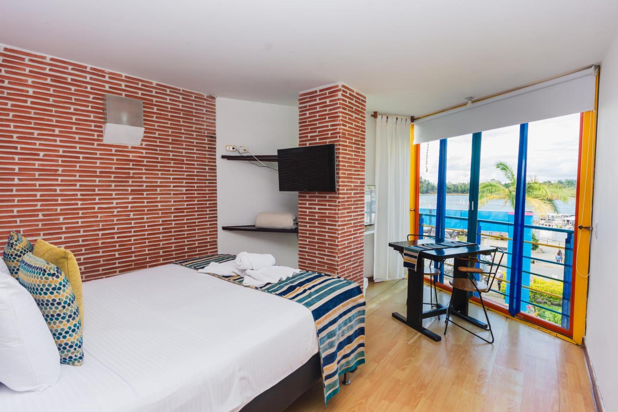Hotel Guatatur Guatapé Eksteriør billede